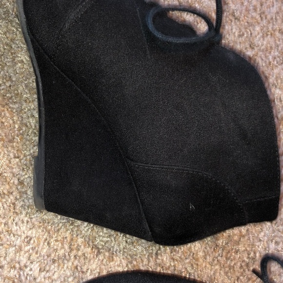 black wedge booties - Picture 2 of 3